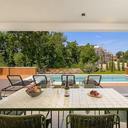 Astrid By Istrialux Vila